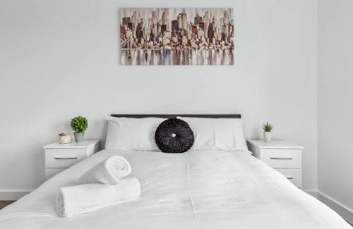 Fairfield Apartment | Prime Location 2BR flat 15 Min London Bridge DP292