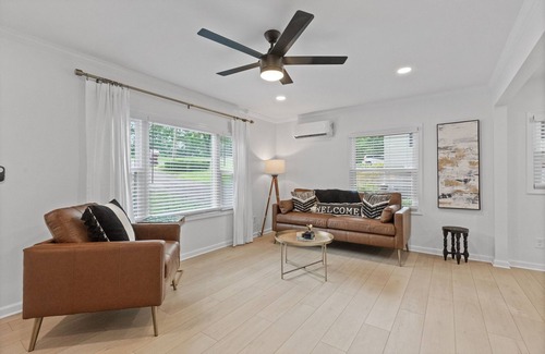Johnson City House | Prime location 2BR/1 Bath Home