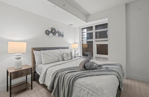 Bay Cloverhill Apartment | Prime Location Escape Modern 1BR with Terrace