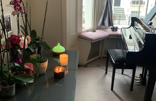 Royal Borough of Kensington and Chelsea Apartment | Prime Location High St Kensington Victorian Raised Ground Flat Private Terrace
