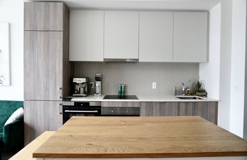 St. Lawrence Condo | Prime Location, Premium Comfort: Unforgettable Stay in Toronto!