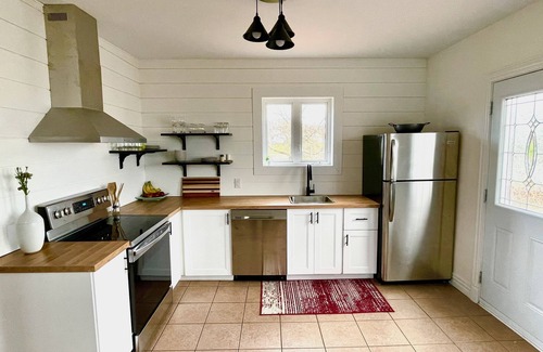 Shediac House | Prime location, steps of DT , waterfront, 4 bedroom home!