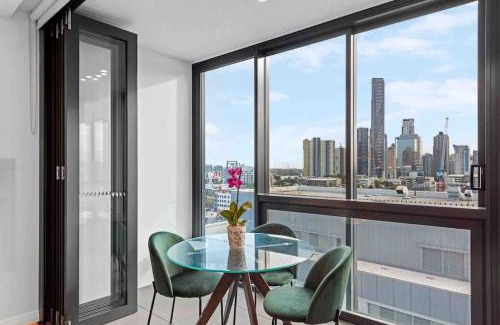 Fortitude Valley Apartment | Prime position 2 x Bed, view, parking, pool