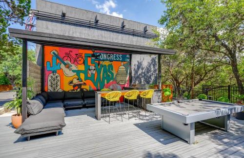 Travis Heights Apartment | Prime SoCo boutique studios with laundry WiFi 7 Min to DT