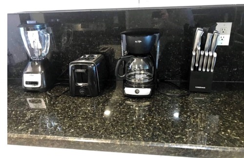 Edgewater Condo | *Prime Waterfront Condo Perfect for The Family!*