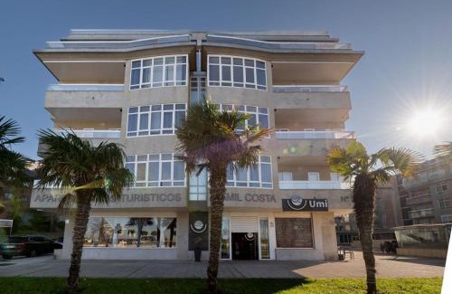 Vigo Apartment | Primera Linea de Playa Samil Costa con Garaje Incluido