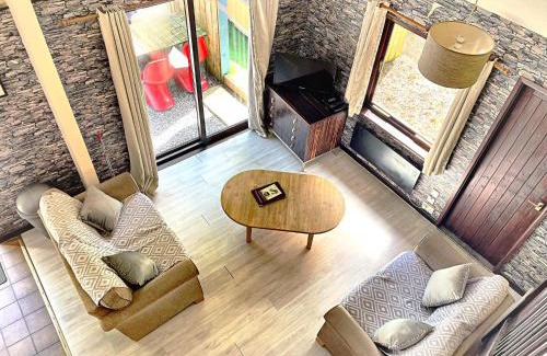 Llanybri Ski Chalet | Primrose 17-Woodland Lodges-Carmarthen-Pembroke