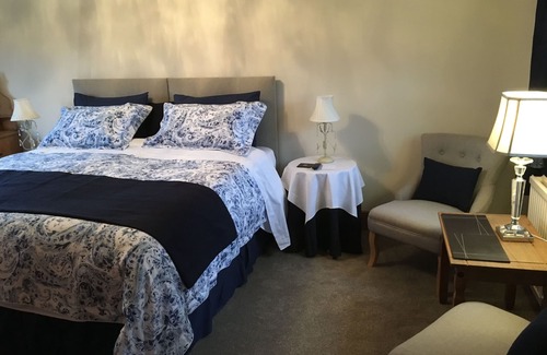 Irstead Bed & Breakfast | Primrose Cottage
