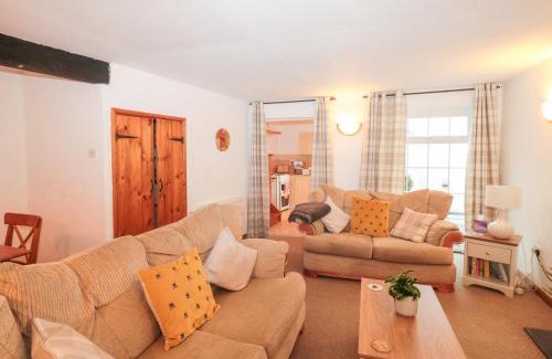 Paignton House | Primrose Cottage