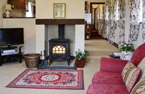 Wigton House | Primrose Cottage - Lpg