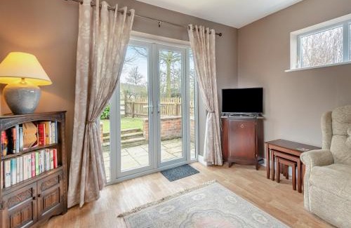 Alford House | Primrose Cottage - Uk48563