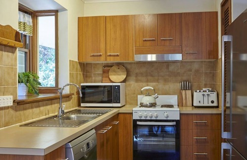 Wandiligong Cottage | Primrose Cottage Wandiligong