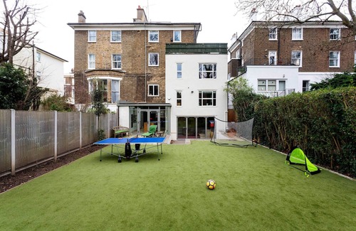 Camden Town with Primrose Hill House | Primrose Family Fun, by Veeve
