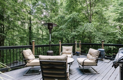 Parker House | Primrose Point - Immersed in Outdoor Beauty