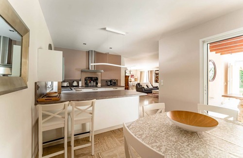Bergerac Villa | Primrose - Three Bedroom Villa, Sleeps 6