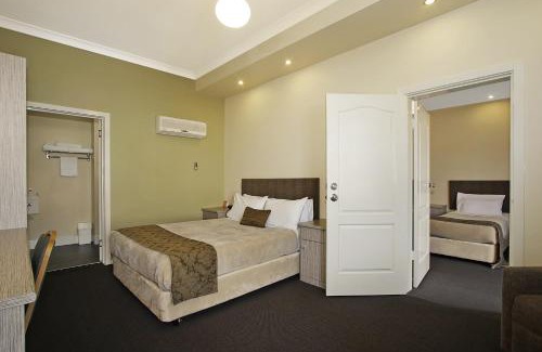 Wagga Wagga Hotel | Prince of Wales Hotel