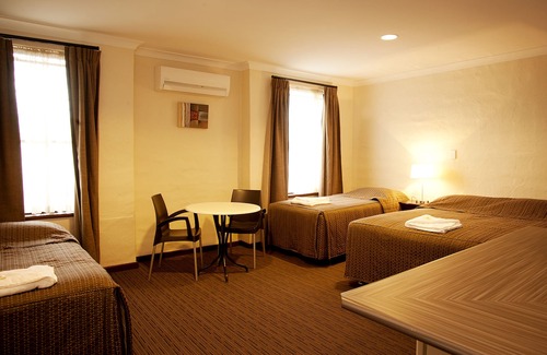 Bunbury Hotel | Prince of Wales Hotel Bunbury