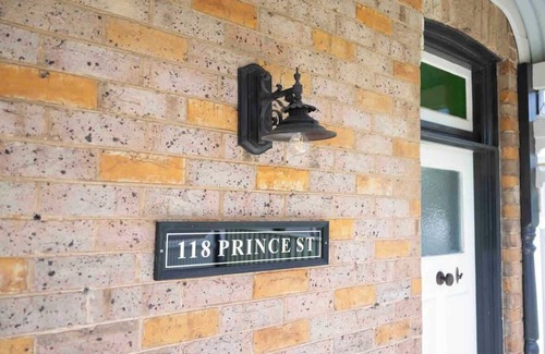 Orange Cottage | Prince Street Cottage - Pet Friendly