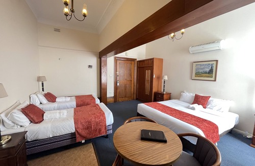 North Adelaide Hotel | Princes Lodge Motel