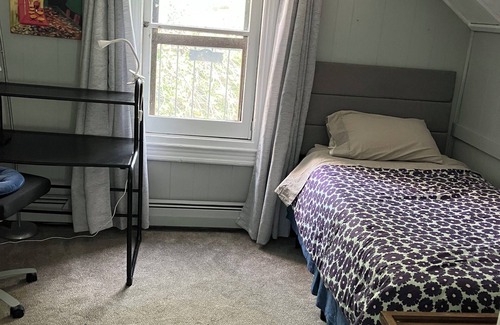 Princeton Apartment | Princeton University Reunions! 2-bedroom apartment in Princeton with AC, WiFi