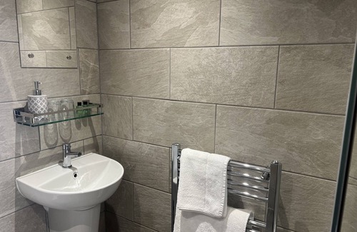 Burford House | Priory Tearooms Burford With Rooms