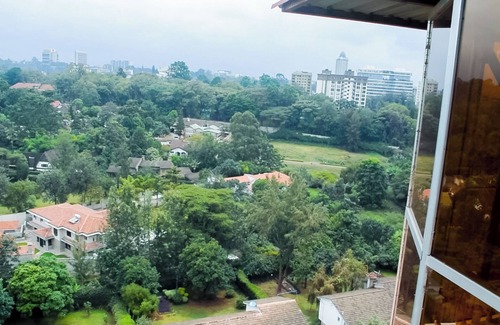 Lavington Apartment | Pristine 1 BR Apartment, Netflix + DSTV + SwimmingPool
