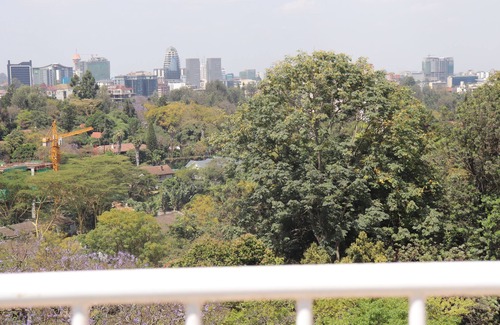 Lavington Apartment | Pristine 1 BR Apartment, Netflix + DSTV + SwimmingPool