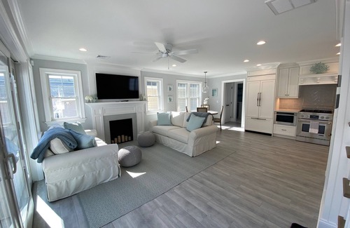 Manasquan House | Pristine 3BR Home Steps From Beach w Deck, Pool/Hot Tub, Grill, Outdoor Dining