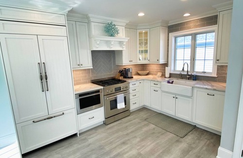 Manasquan House | Pristine 3BR Home Steps From Beach w Deck, Pool/Hot Tub, Grill, Outdoor Dining