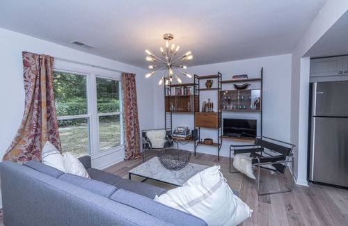 Old Village House | Pristine Townhouse - Beach, Charleston, Pool, Low Country Fun