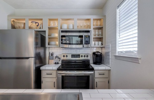 Whitemarsh Island House | Pristine waterfront 3 bed/2 bath home. Great location between Savannah & Tybee!