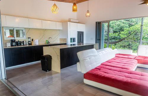 Punta Mala House | Privacy-large Pool-wildlife-amazing