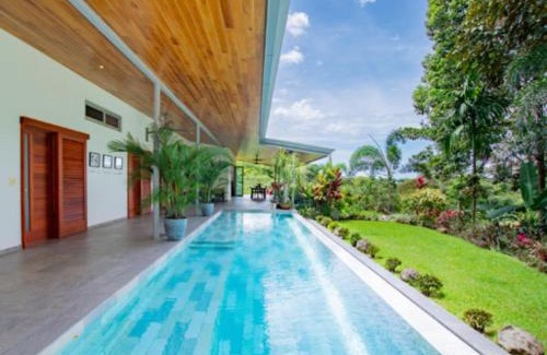 Punta Mala House | Privacy-large Pool-wildlife-amazing