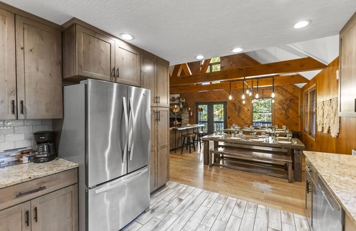 Rockbridge Cabin | Privacy plus Fun: Pool Table, Shuffleboard, Foosball, Darts, Ping Pong & More
