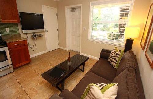 Bradenton Beach Hotel | Privacy & Space Lockoff Units 4/5 Beach Club at Anna Maria Island, by RVA