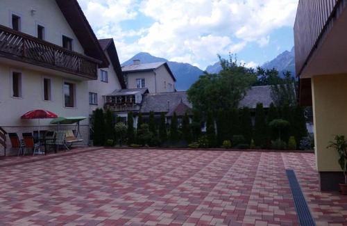 Nova Lesna House | Privat Maria