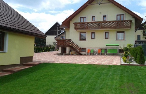 Nova Lesna House | Privat Maria