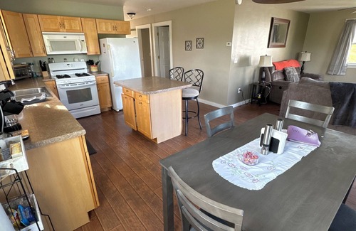 Newport Center Apartment | Private 2-bedroom garage apartment in Newport Center, Vermont.