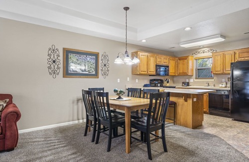 Branson West Condo | Private 2-Bedroom Condo in Gated Community at StoneBridge Village