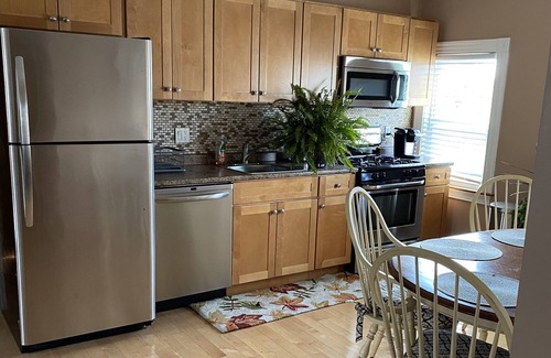 Dorchester Apartment | Private 3 bedroom, Boston.