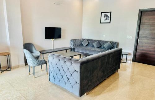 Ranjit Avenue Apartment | Private 3 BHK - Woodstock Villa Amritsar