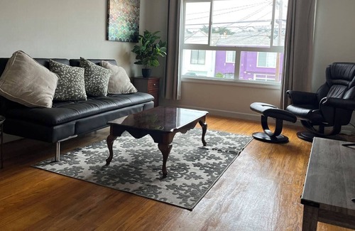 Parkside House | Private 3BD/1.5BA next to the ocean beach