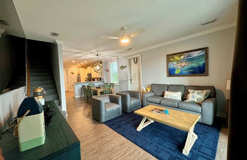 Marathon Villa | Private 4/3 Pool Heater/Dock/Kayaks/Bikes,etc