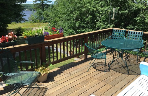 Cumberland Center House | Private 4 bedroom Cumberland Lake House