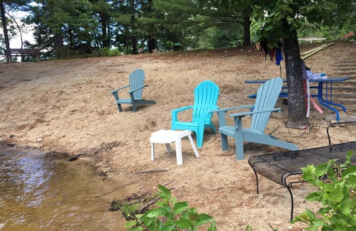 Cumberland Center House | Private 4 bedroom Cumberland Lake House