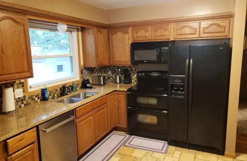 Eagan House | Private 4-Bedroom Home in Quiet Neighborhood