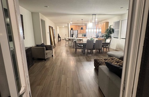 Lincoln House | Private 4BR Retreat with Hot Tub, bbq, outdoor tv near Thunder Valley