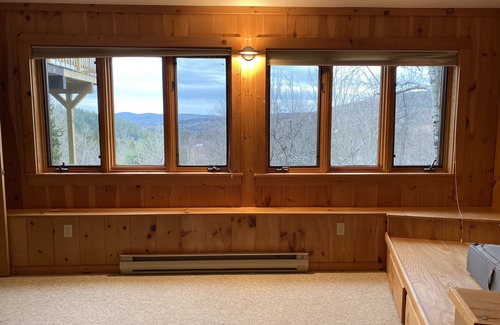 West Dover Ski Chalet | Private 6 bedroom Chalet 5min to Mt Snow