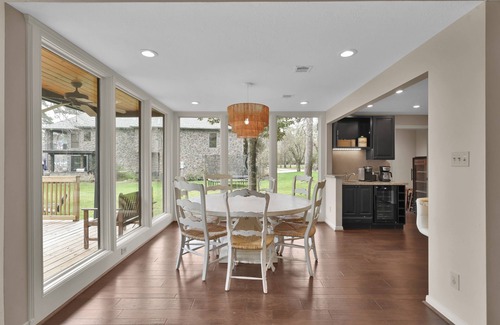 Walden on Lake Conroe House | Private 6BED/5.5+Bath Lakefront Home on Lake Conroe's Calmest Cove