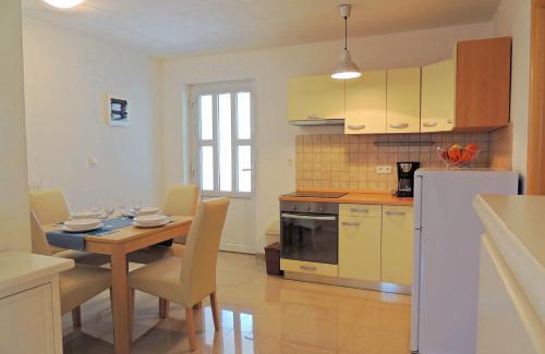 Vrh Apartment | Private accommodation KIRINCIC